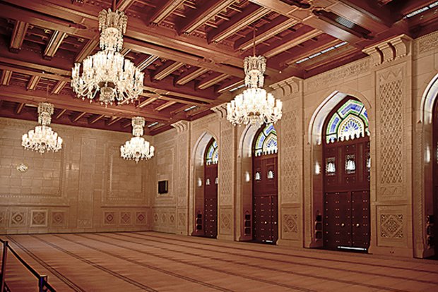Gebetsraum in der Moschee von Maskat
